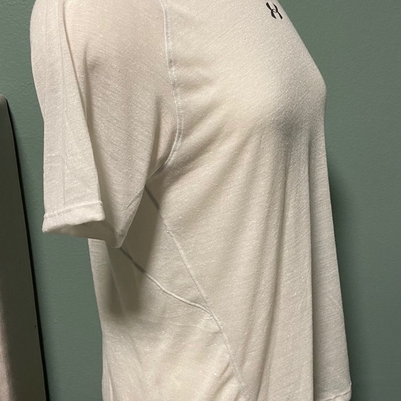 Under Armour active wear women’s Breeze short sleeve t-shirt - Picture 14 of 15